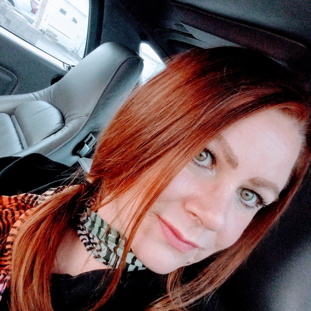 Meet your Posher, Brooke